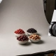 ถ่ายรูปผลไม้แห้งขายออนไลน์อย่างไรให้สีและขนาดไม่ชวนเข้าใจผิด: Shot List 8 ภาพสำหรับร้านเล็ก 3 โต๊ะถ่ายภาพผลไม้แห้งพร้อมกล้อง ไฟนุ่ม และแผ่นสะท้อนแสง